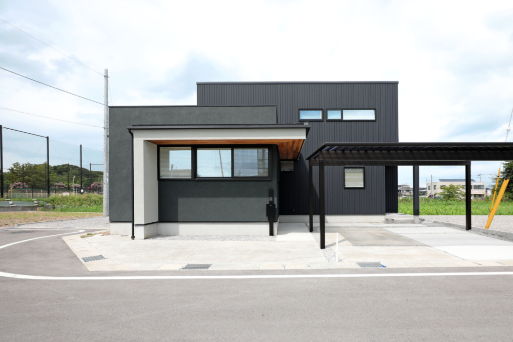 Black & Woodの家外観